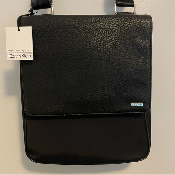 Calvin Klein City Bag messenger bag - Picture 3 of 9